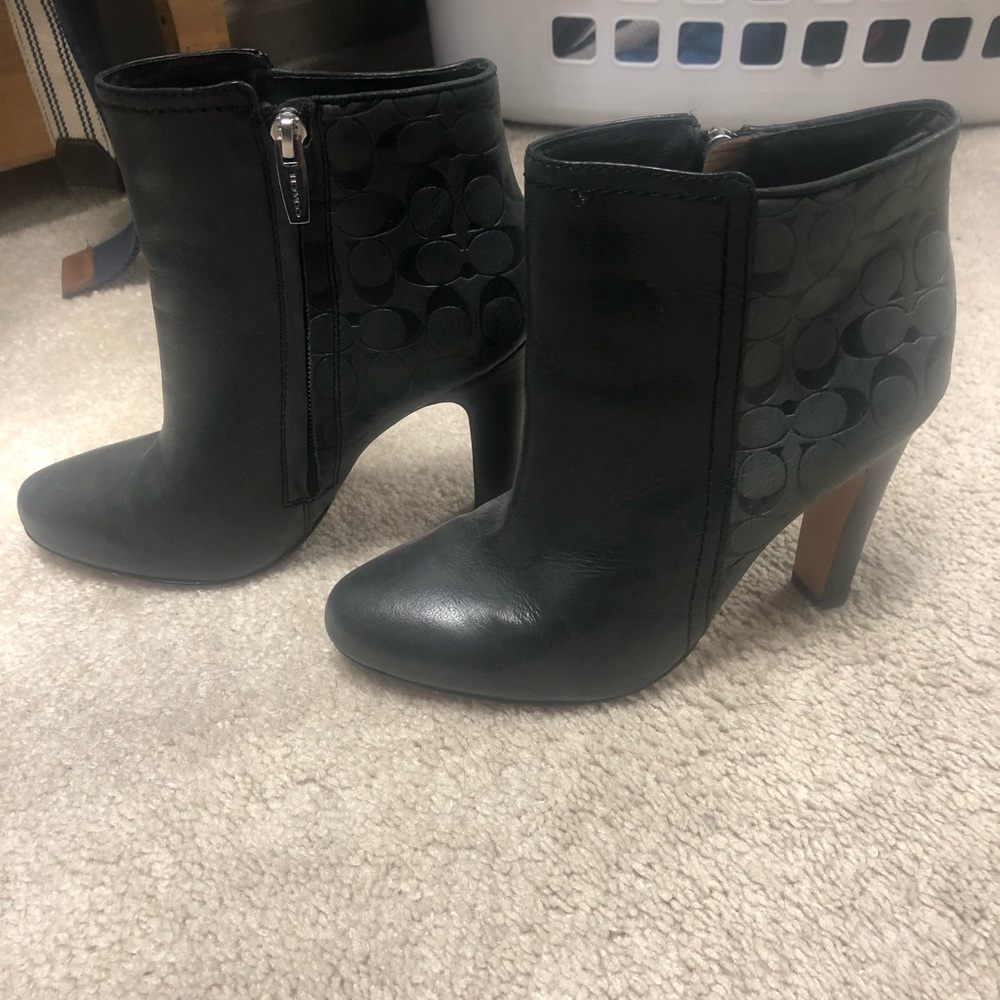 Coach Leather Booties Size 6.5 Barely Worn